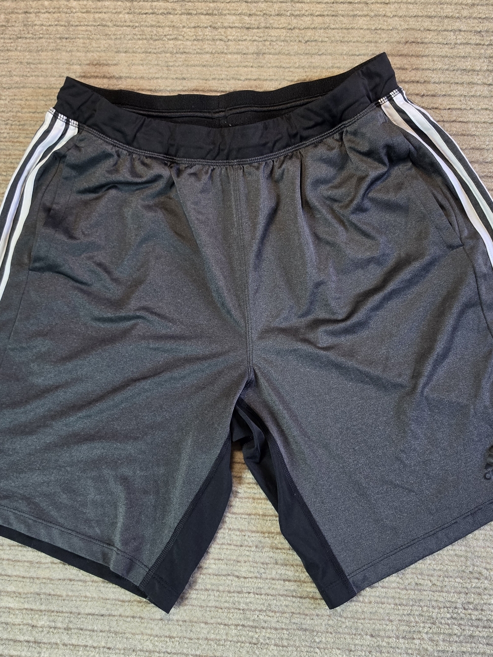 Adidas Gray and White Striped Soccer Shorts Men's Size M Climalite 31" With 9"in
